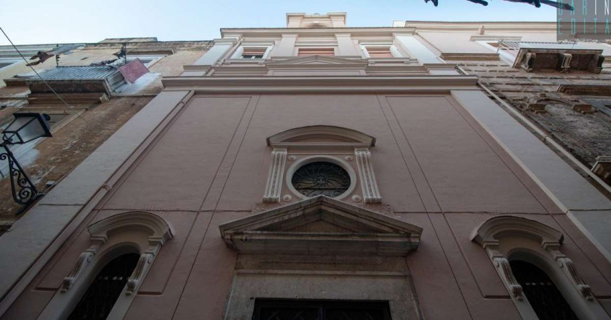 Bari, la triste fine dell'elegante San Bartolomeo: adibita a cucina per le suore